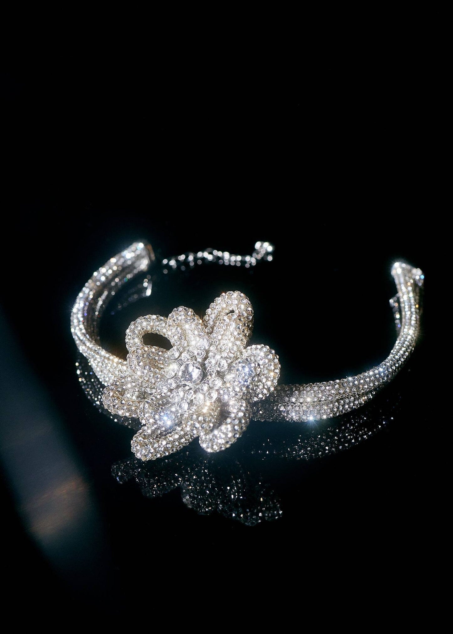 Collar Cristales Flor Plateado