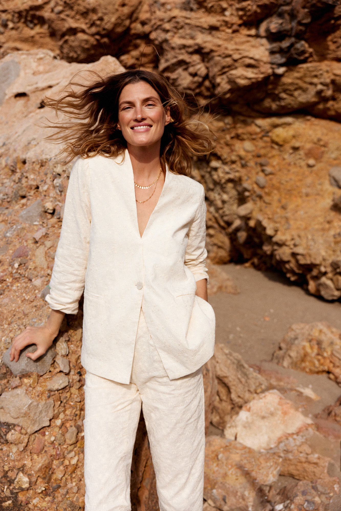 Blazer Bordado Blanco