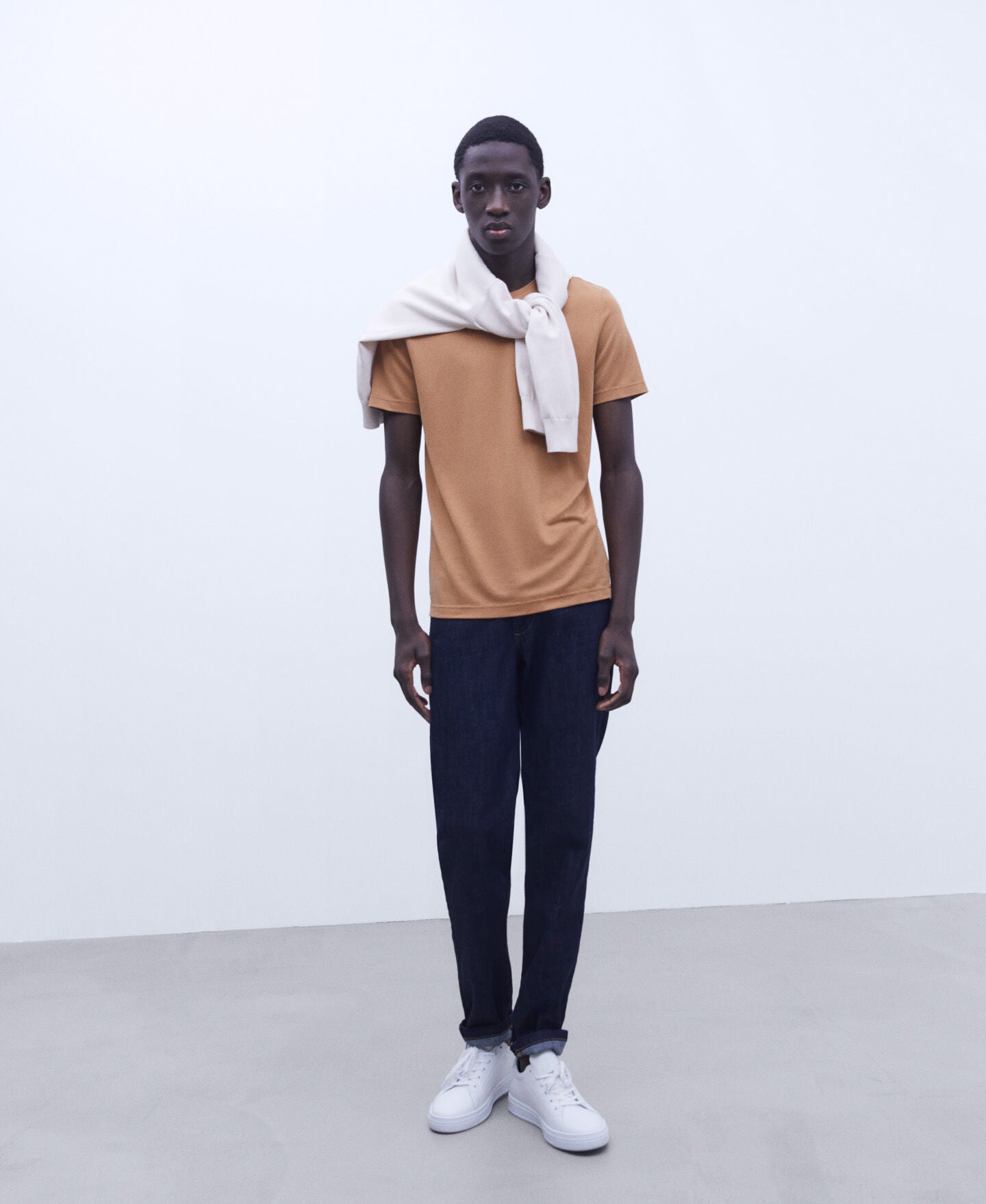 Camiseta Cuello Cajal Mostaza