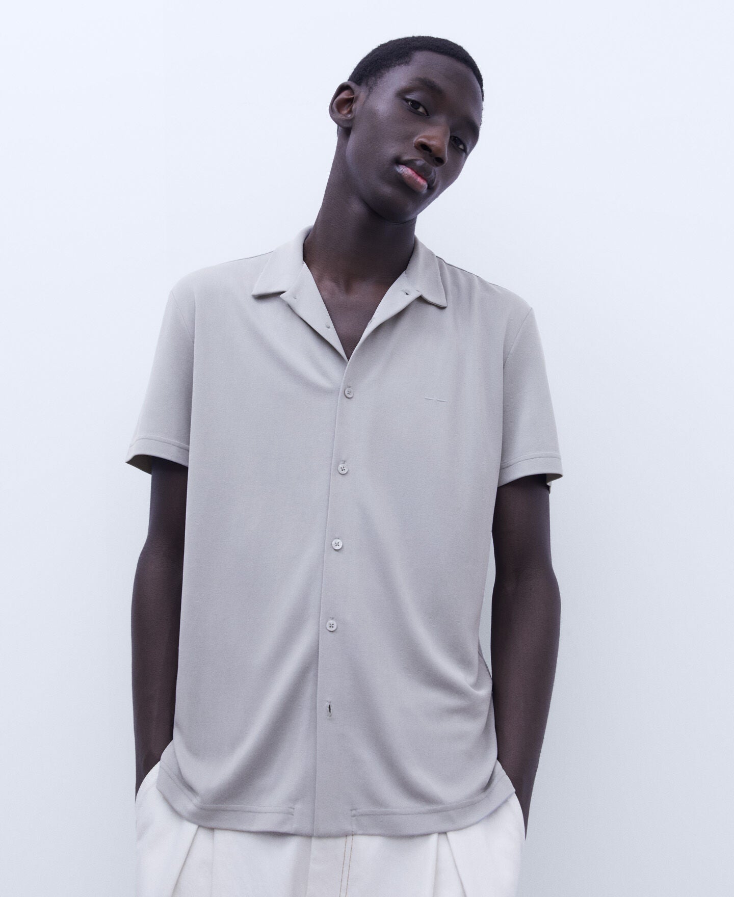 Camiseta Botones Gris