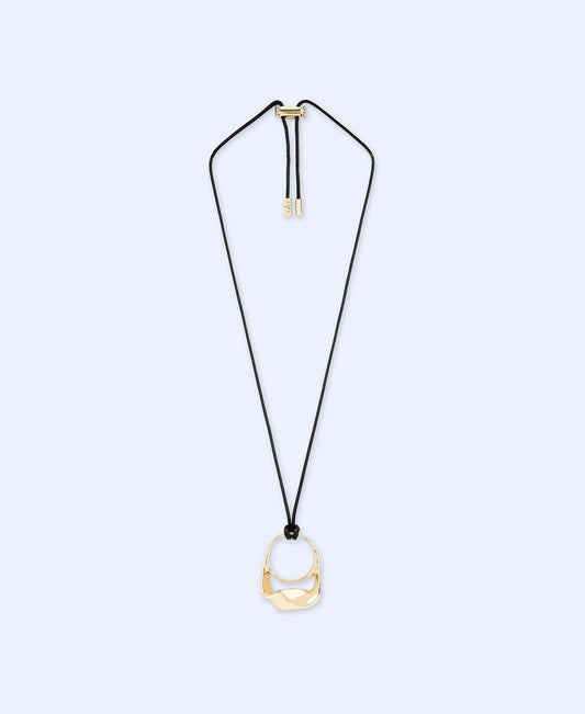 Collar Con Cordón Dorado