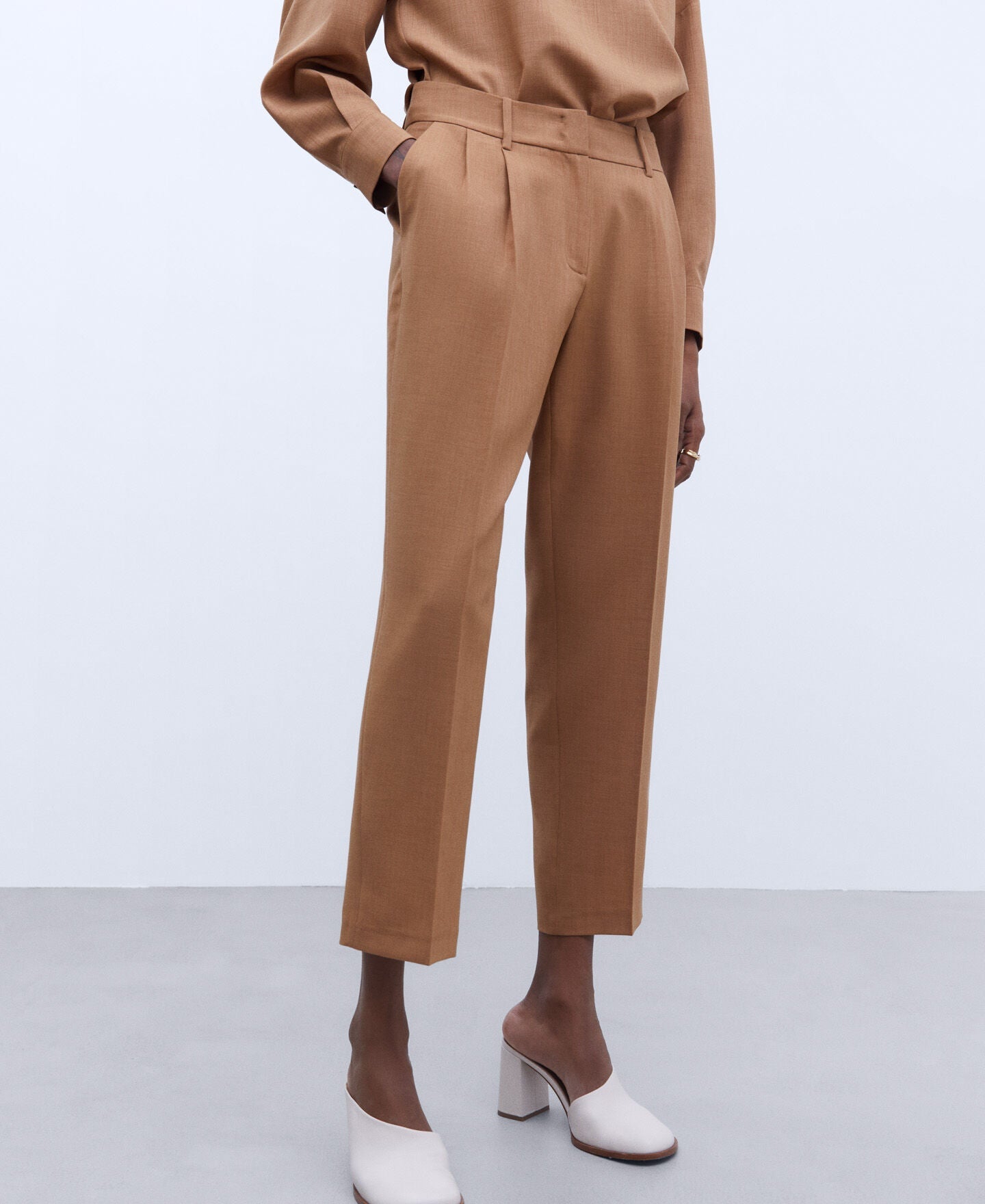 Pantalones Brown
