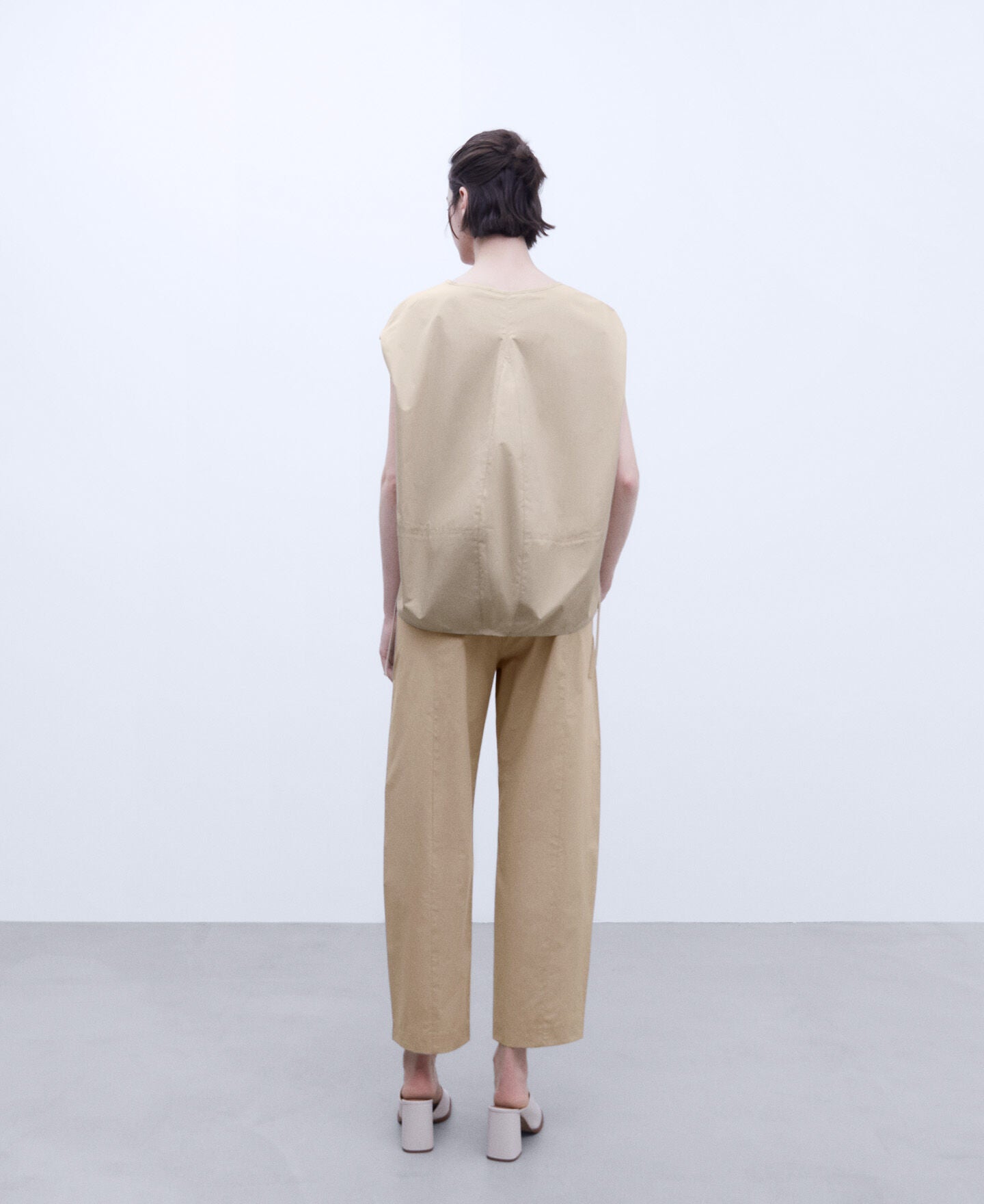 Pantalón Tiro Alto Beige