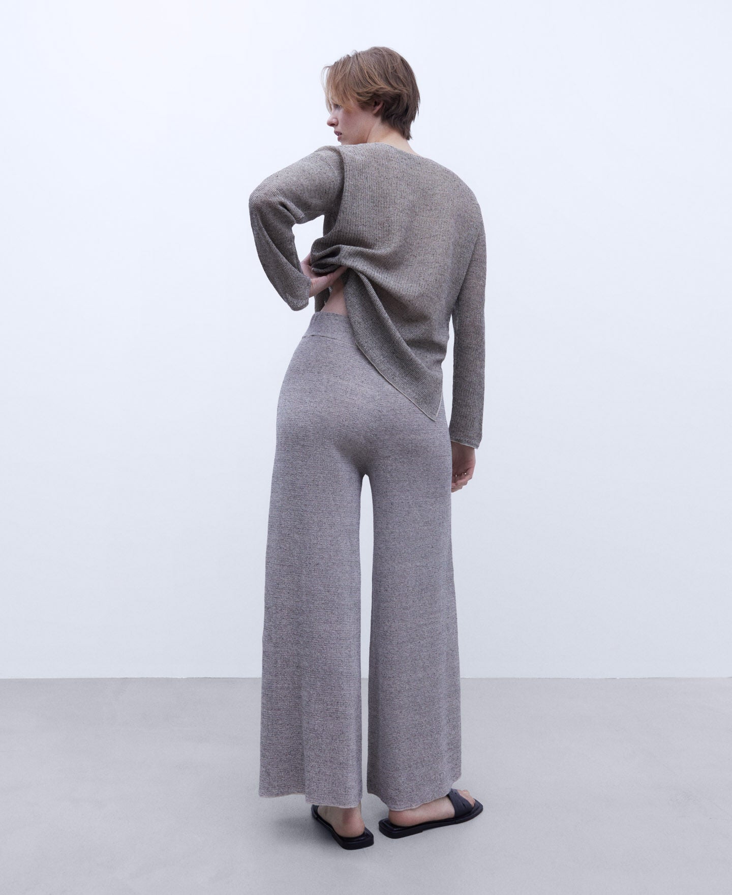 Pantalón Ancho Gris