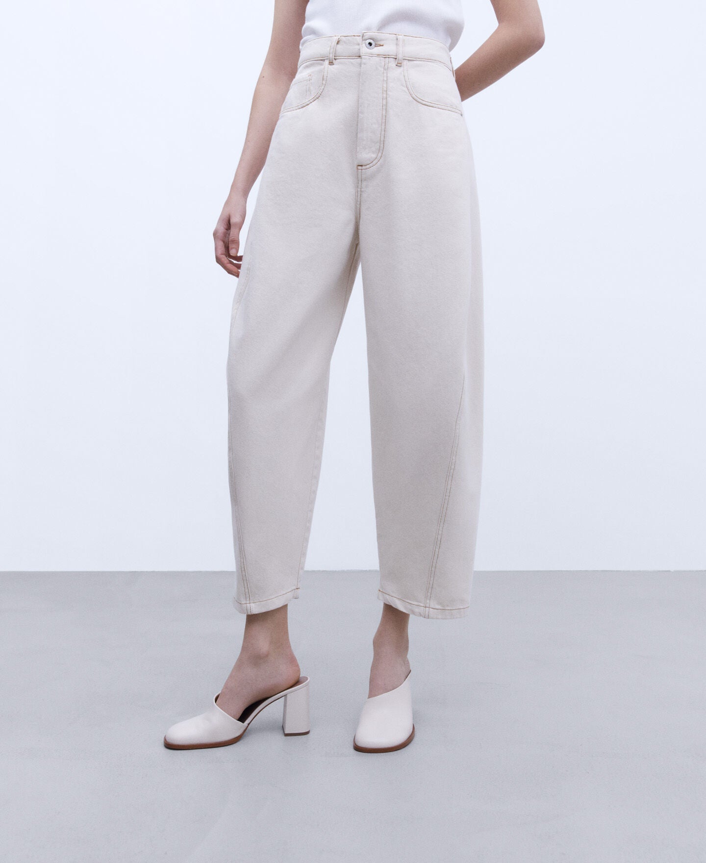 Pantalones White