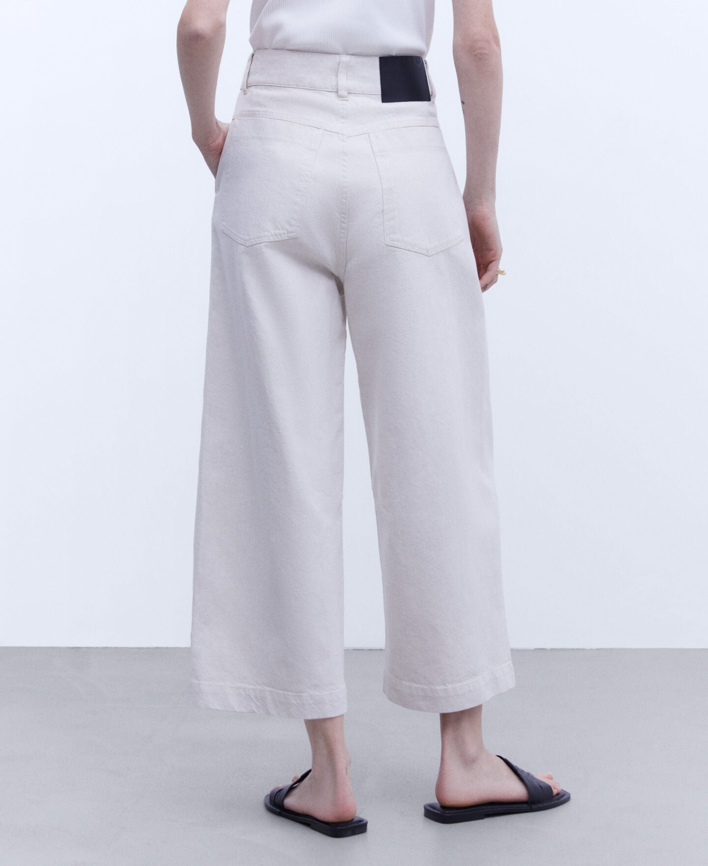 Pantalones White