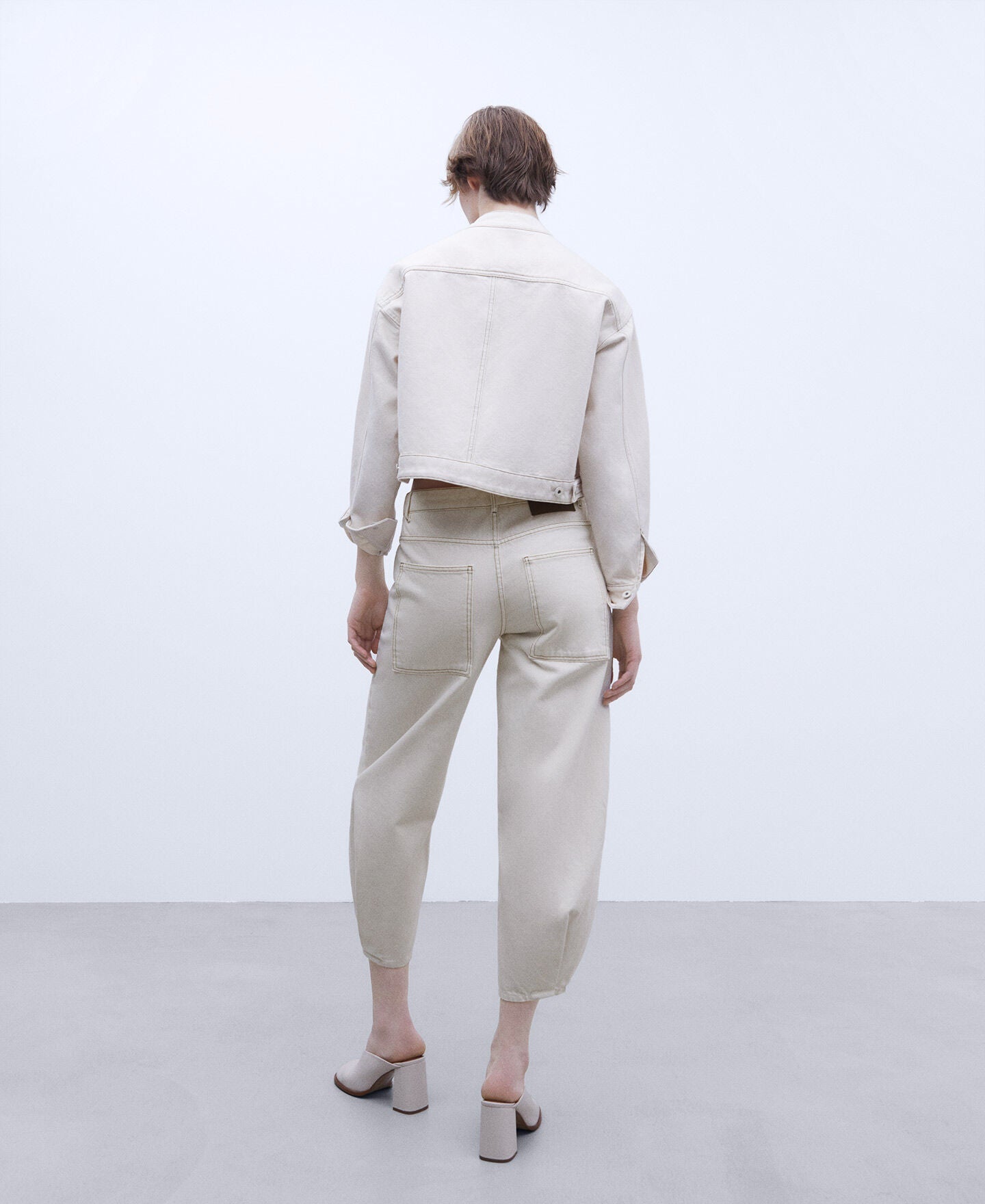 Pantalones White