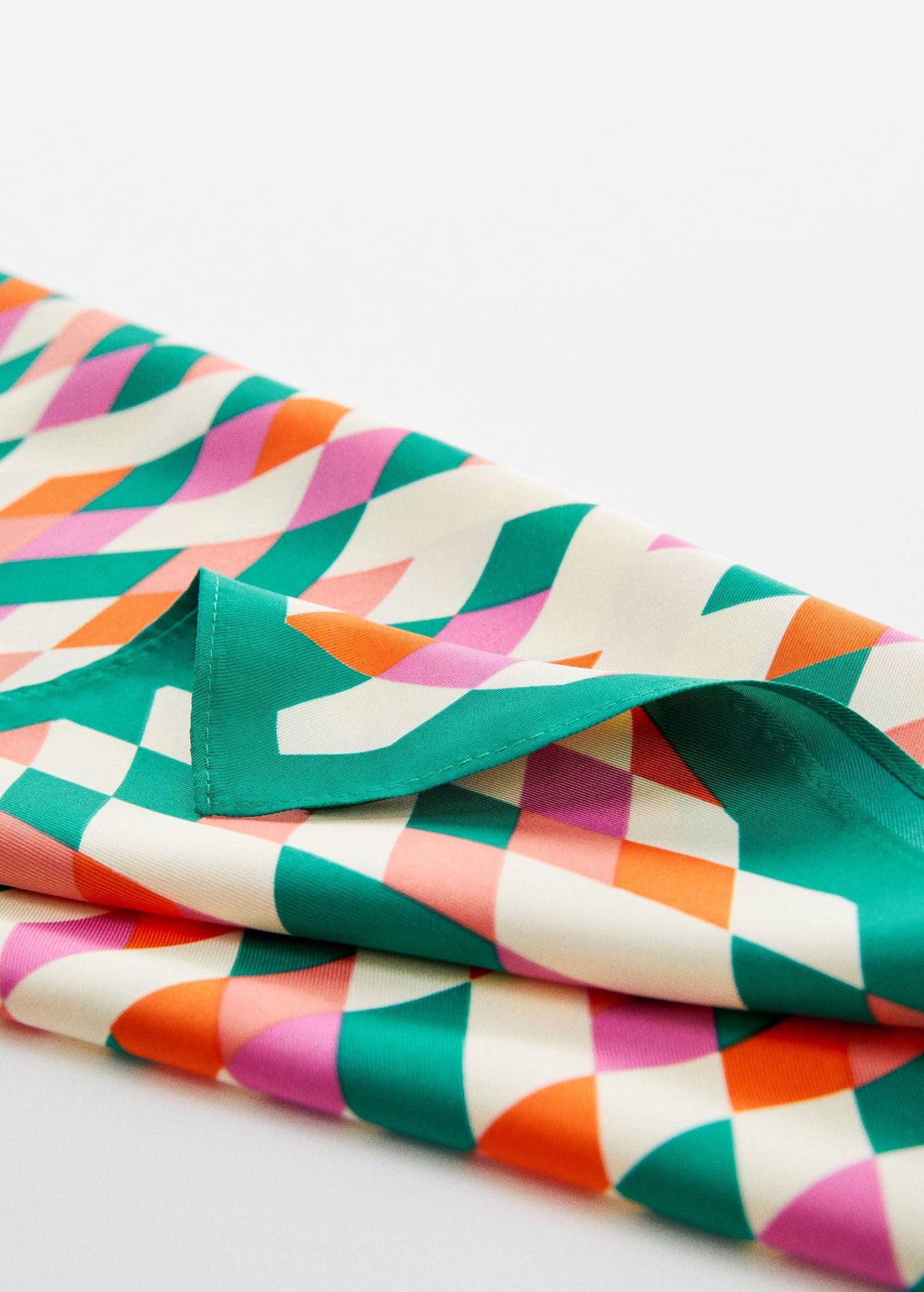 Pañuelo Estampado Geométrico