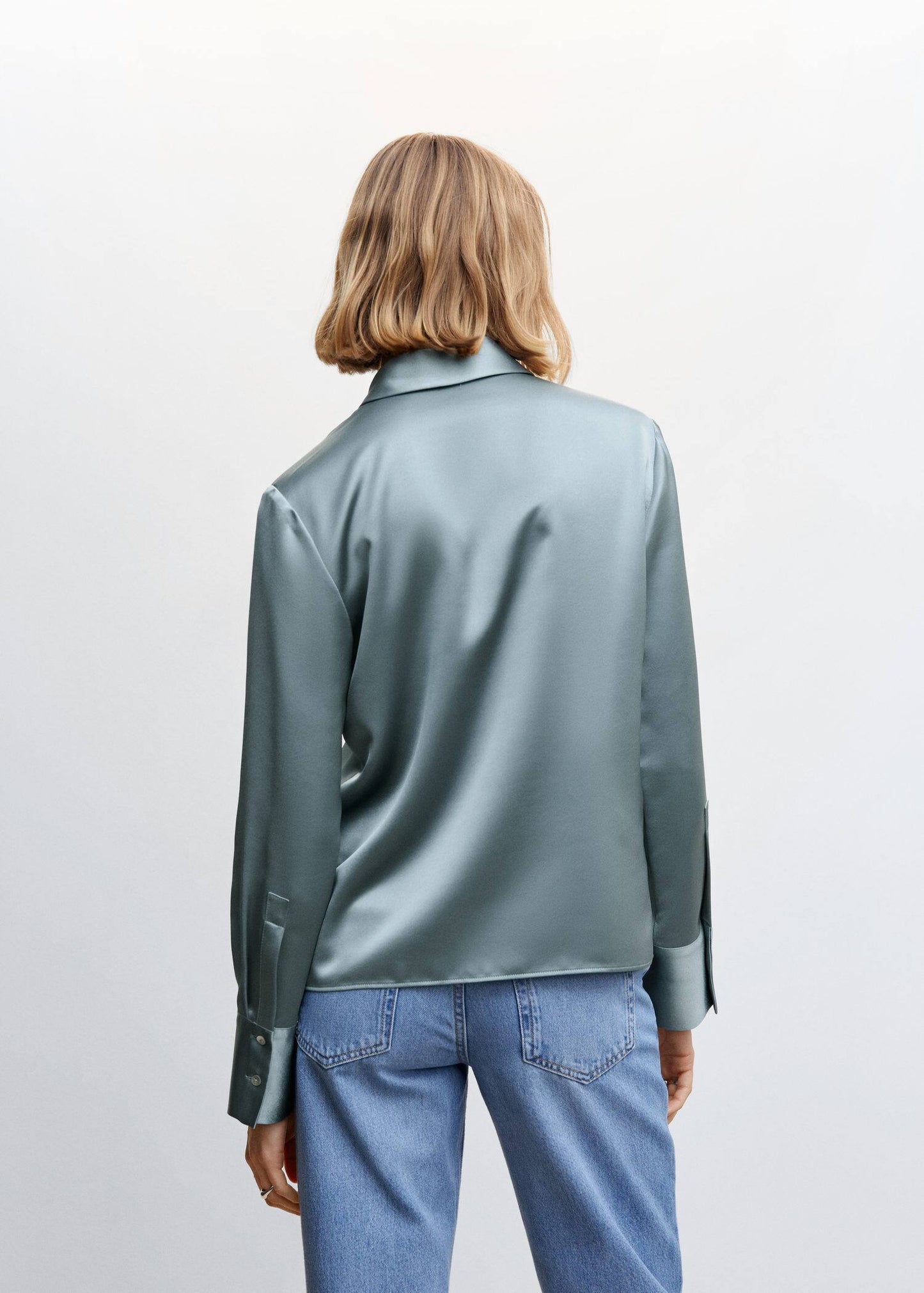 Blusa Satinada Botones Verde