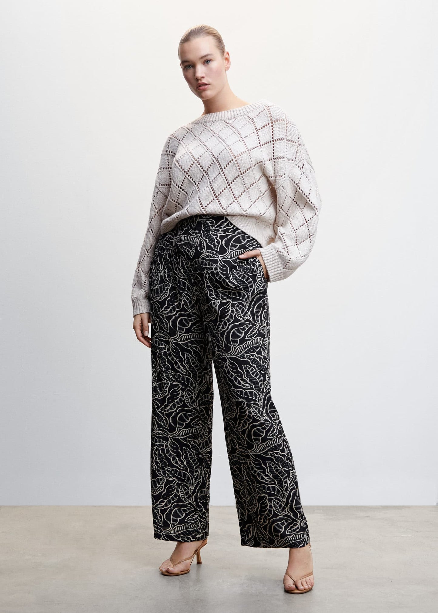 Pantalón Palazzo Floral Negro
