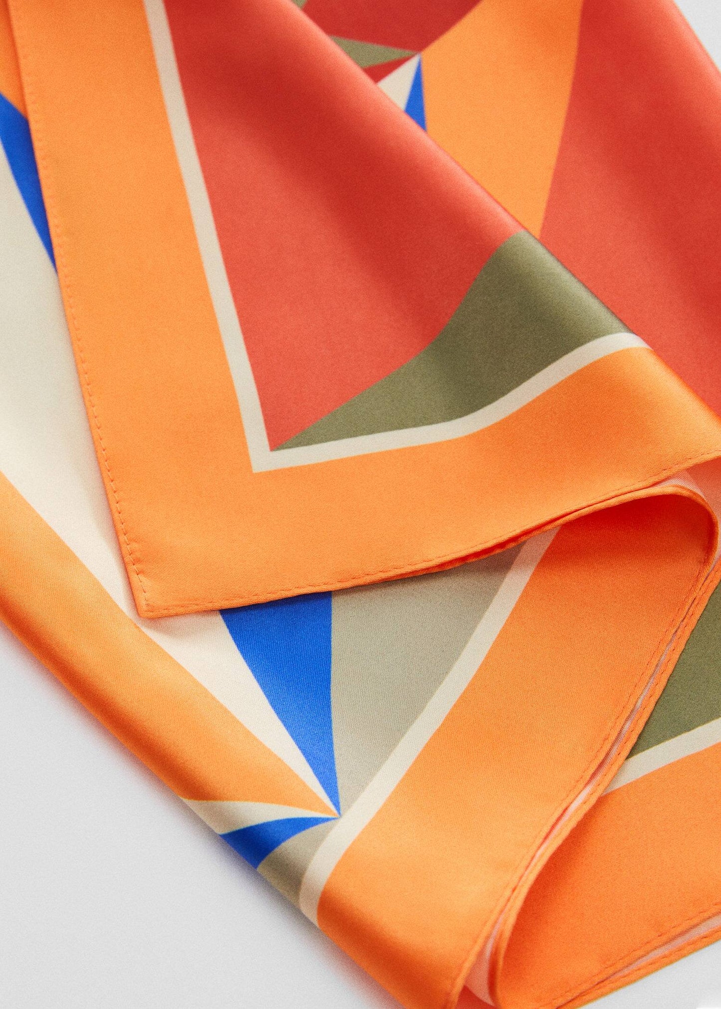 Pañuelo Estampado Geométrico
