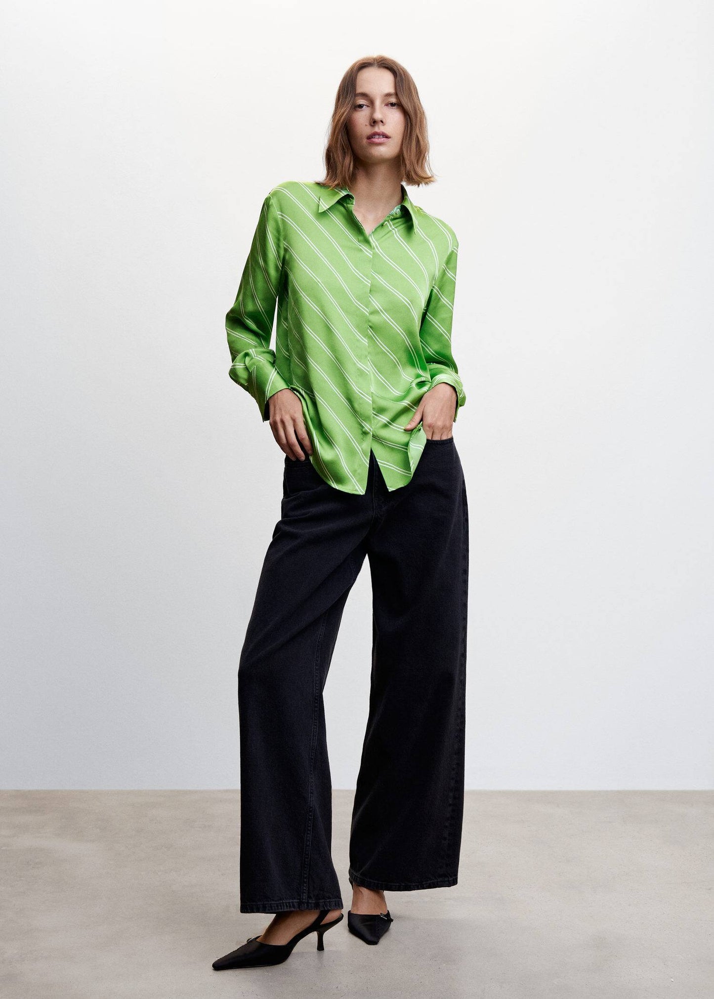 Blusa Fluida Satinada Verde
