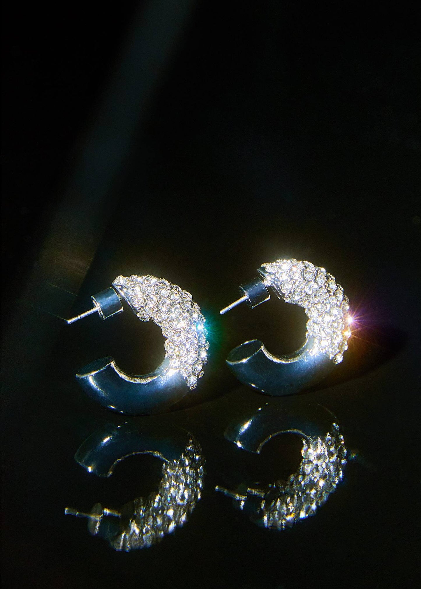 Pendientes Aro Cristales Facetado Plateado