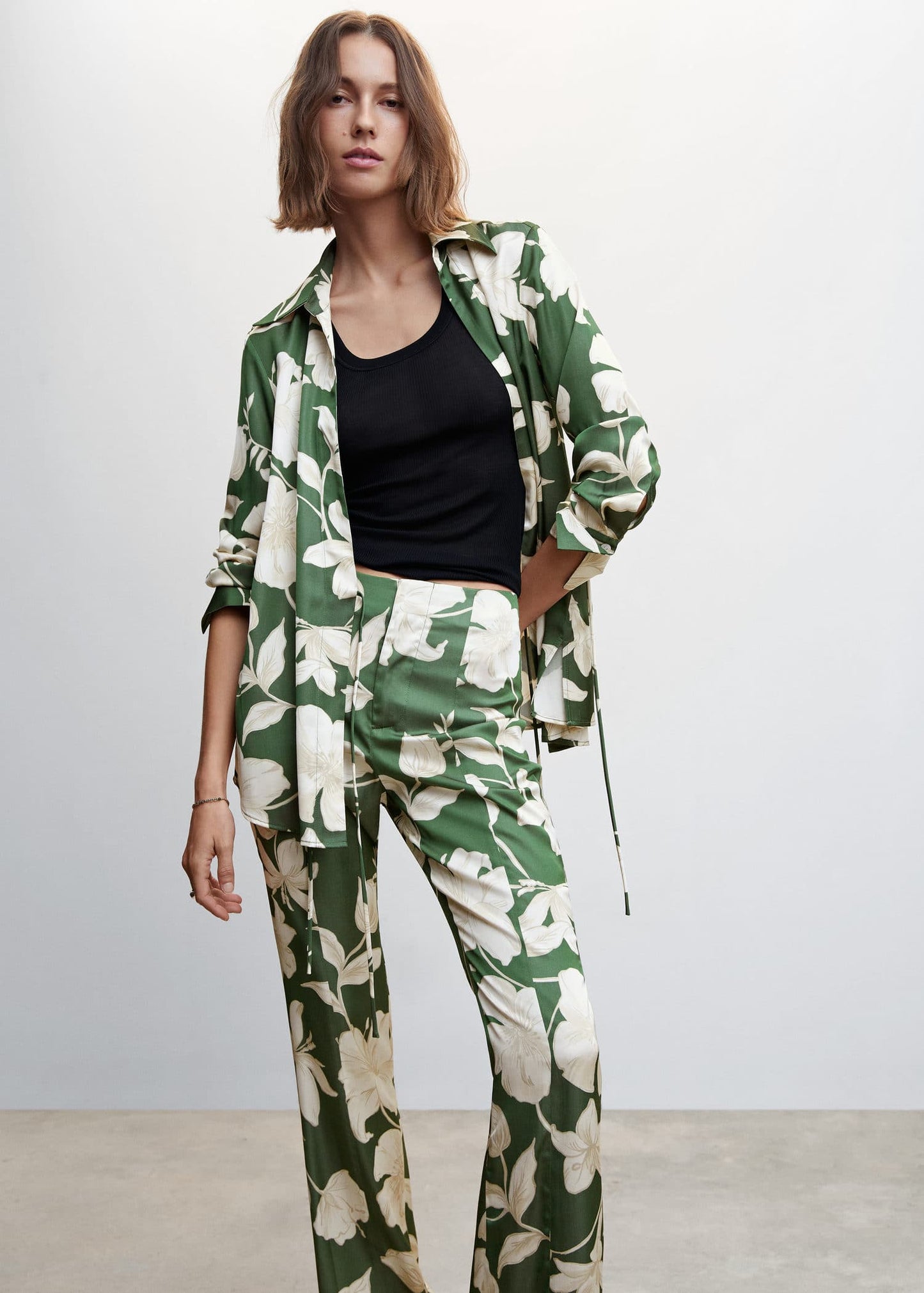 Pantalón Acampanado Estampado Verde