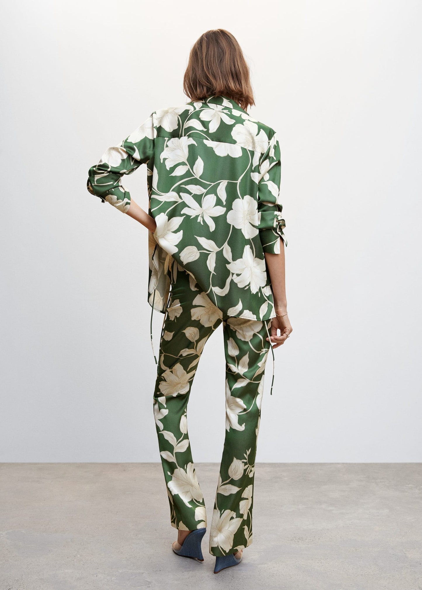 Pantalón Acampanado Estampado Verde