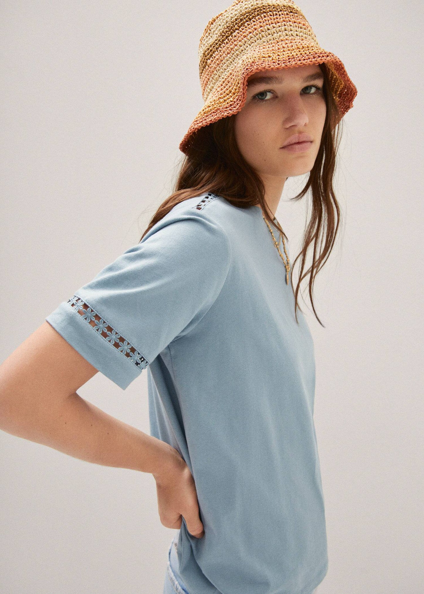Camiseta Detalle Bordado Azul
