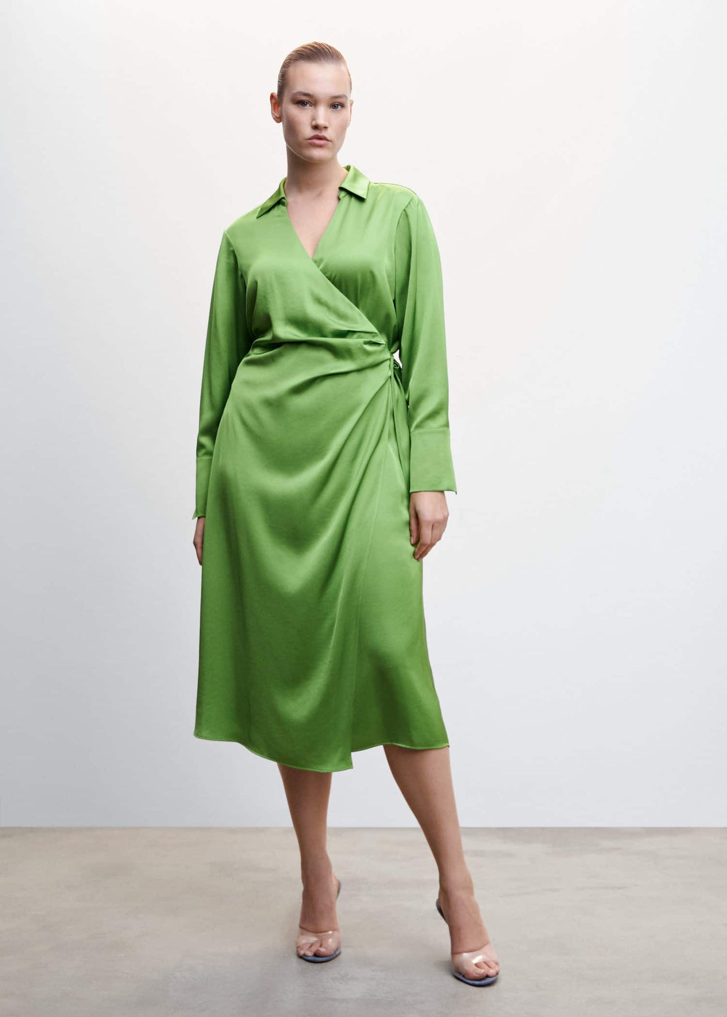 Vestido Satinado Drapeado Verde