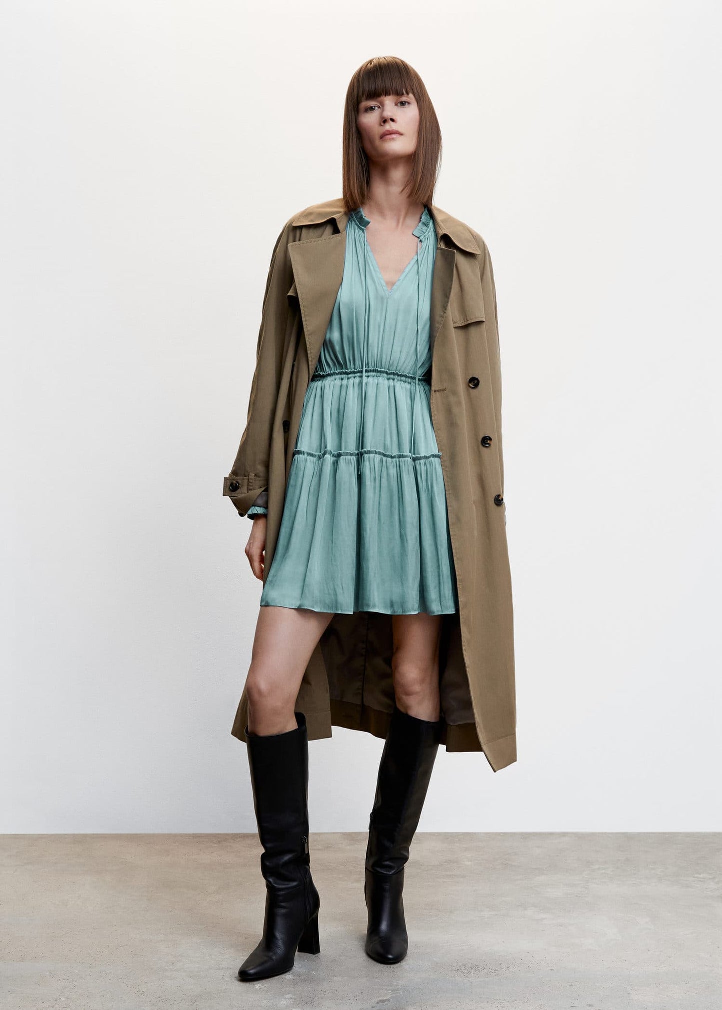Vestido Satinado Volantes