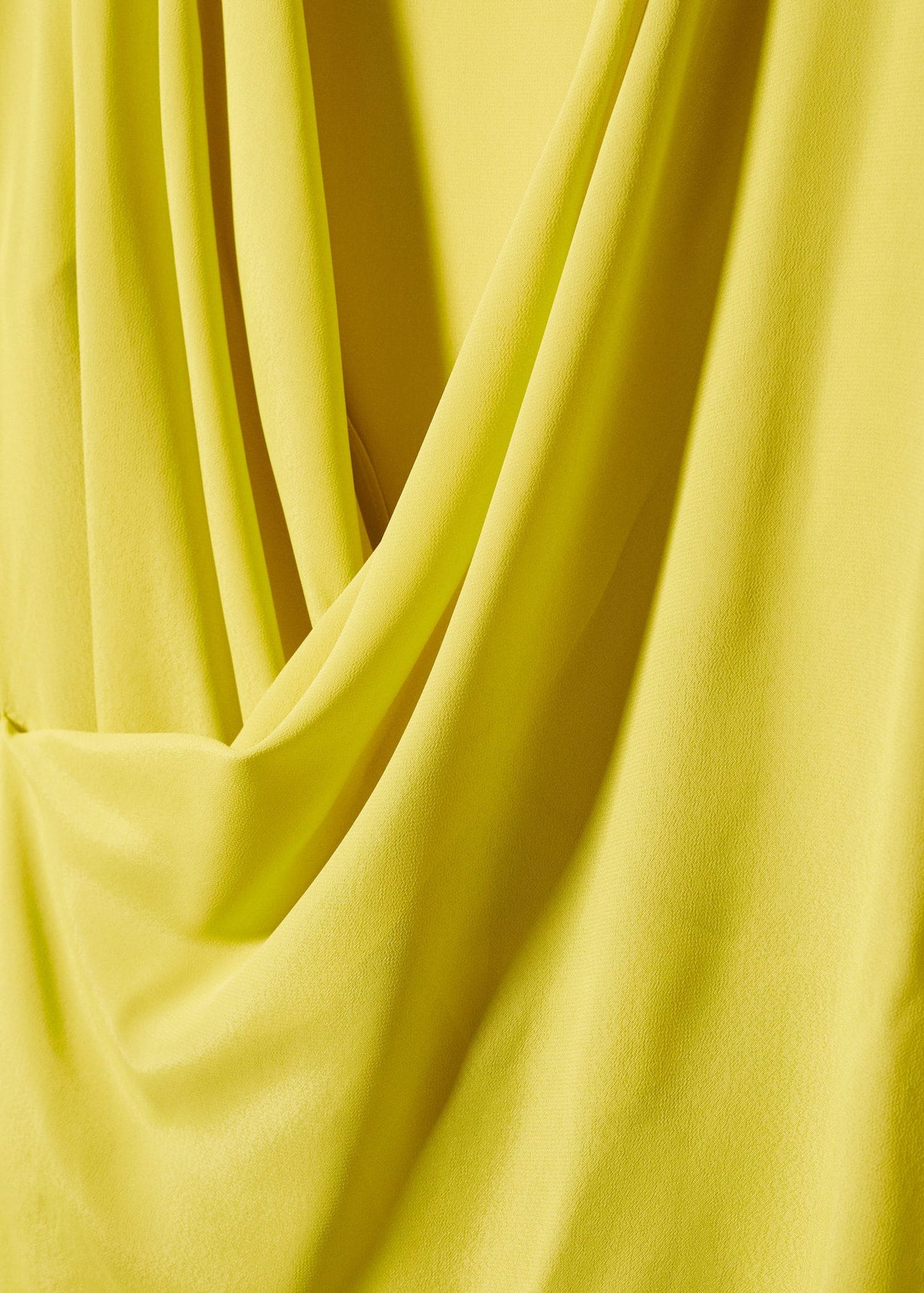 Blusa Escote Cruzado Drapeado Amarillo