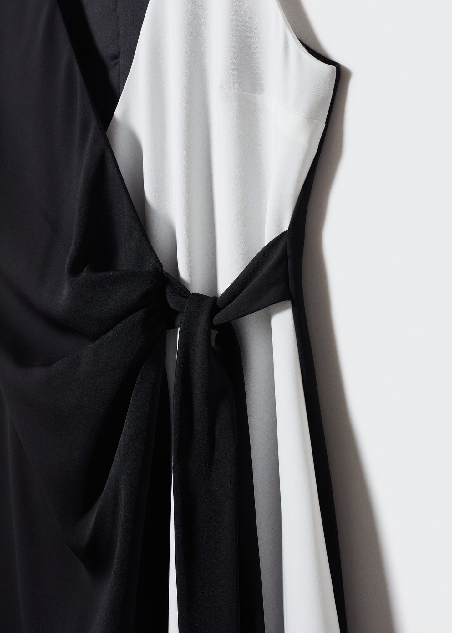 Vestido Bicolor Lazo