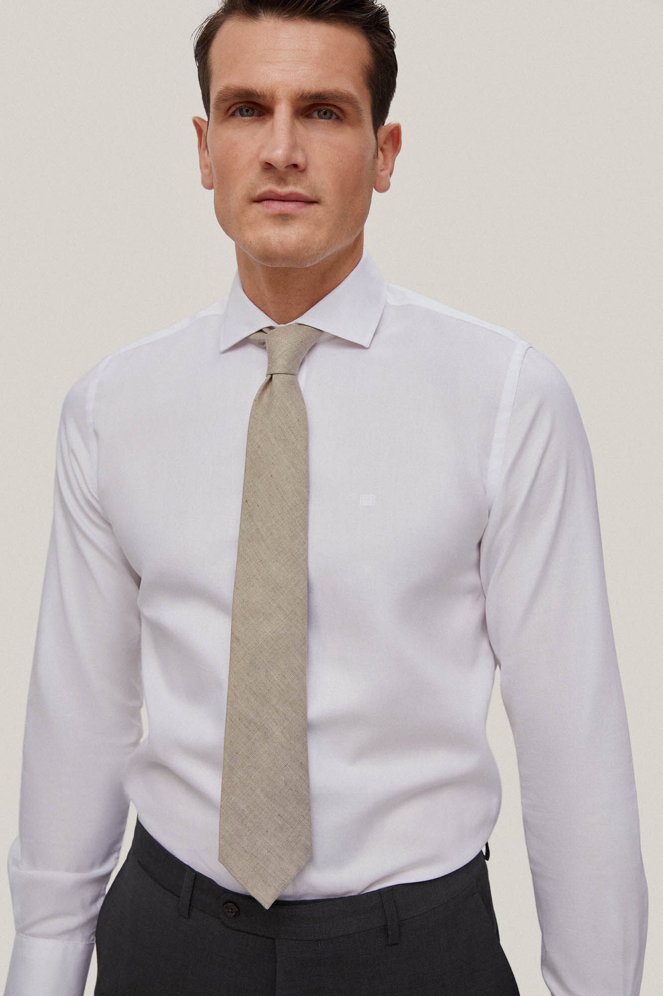 Camisas White