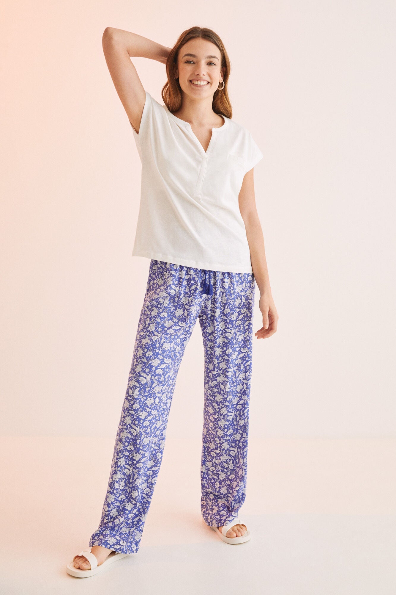 Blusas White