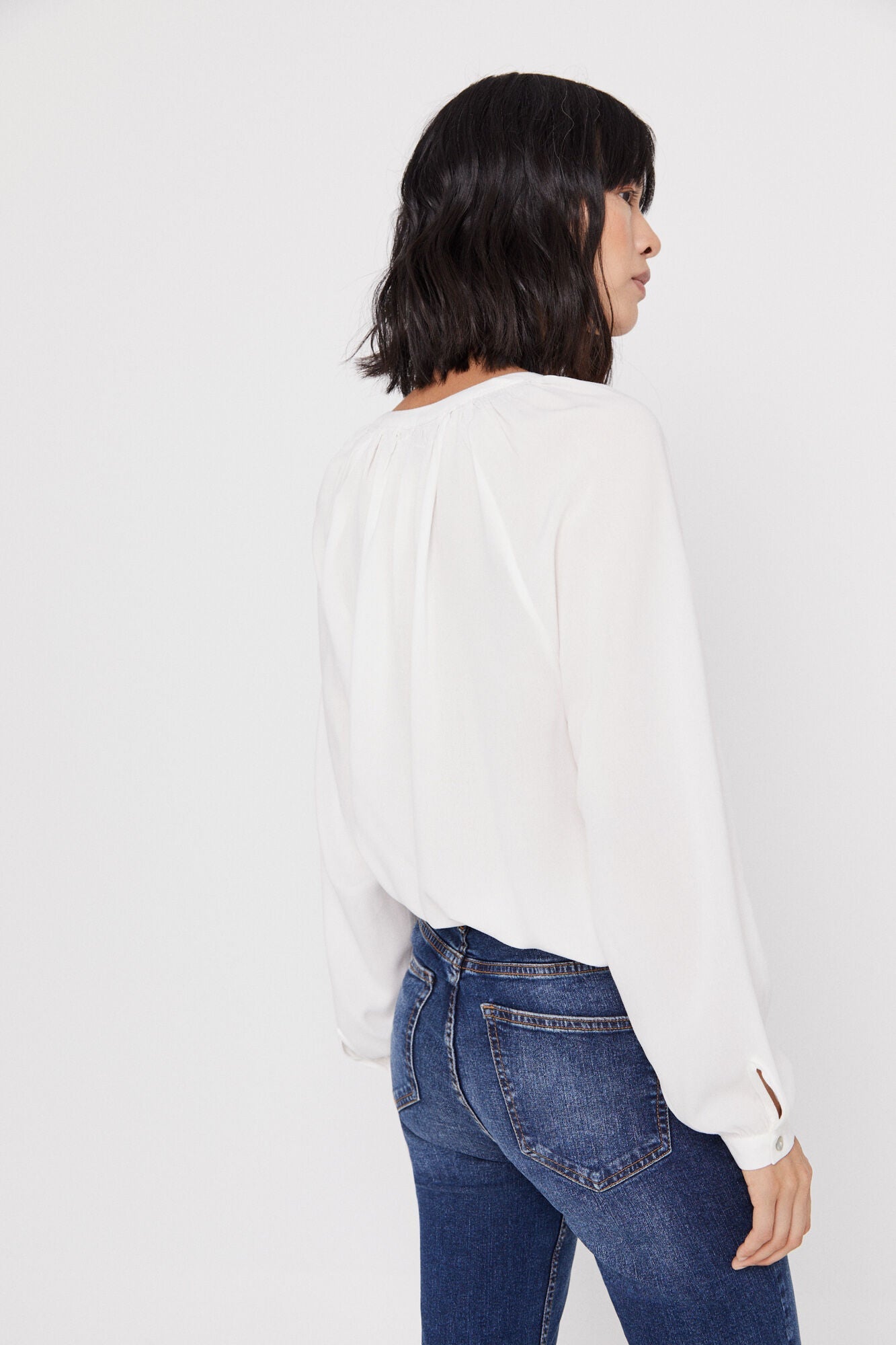 Blusas White