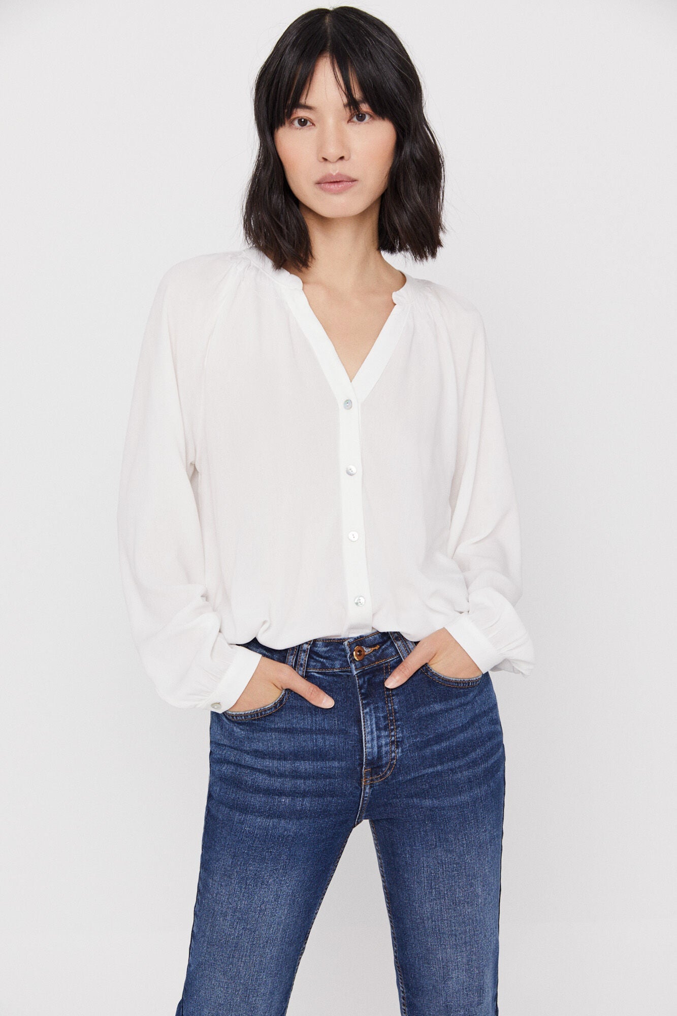 Blusas White