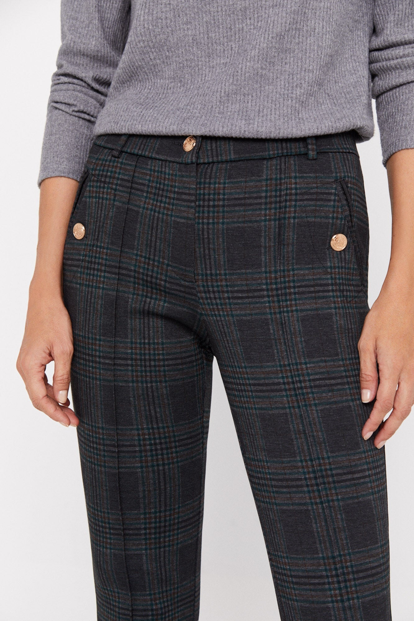 Pantalones Grey