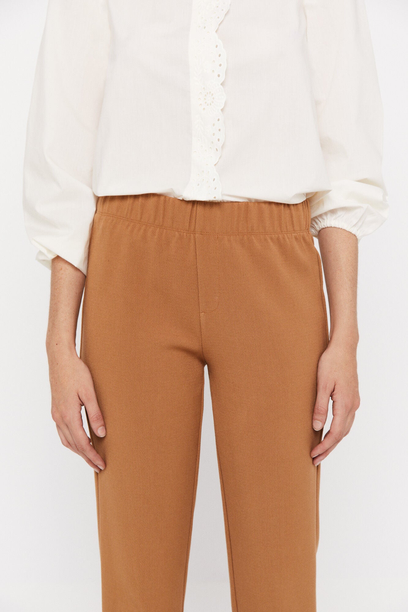 Pantalones White