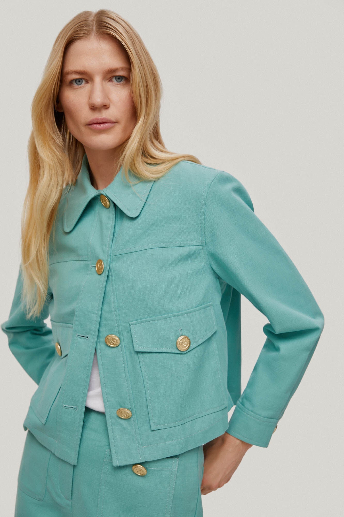 Jacket Corta Bolsillos Verde