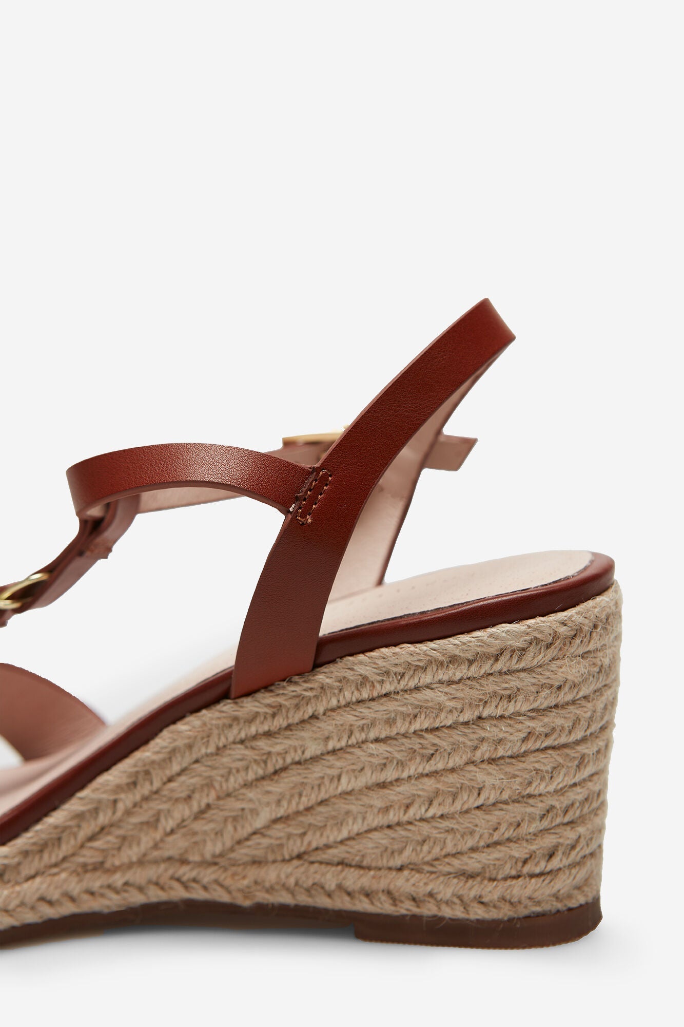 Sandalias Cuña Hebillas Café