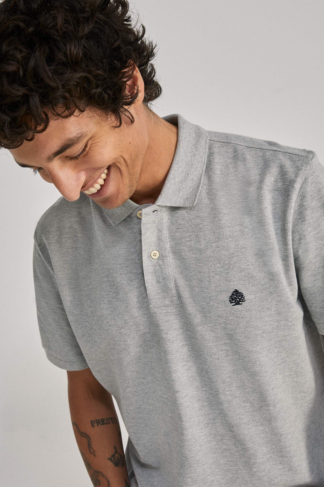Polos Grey