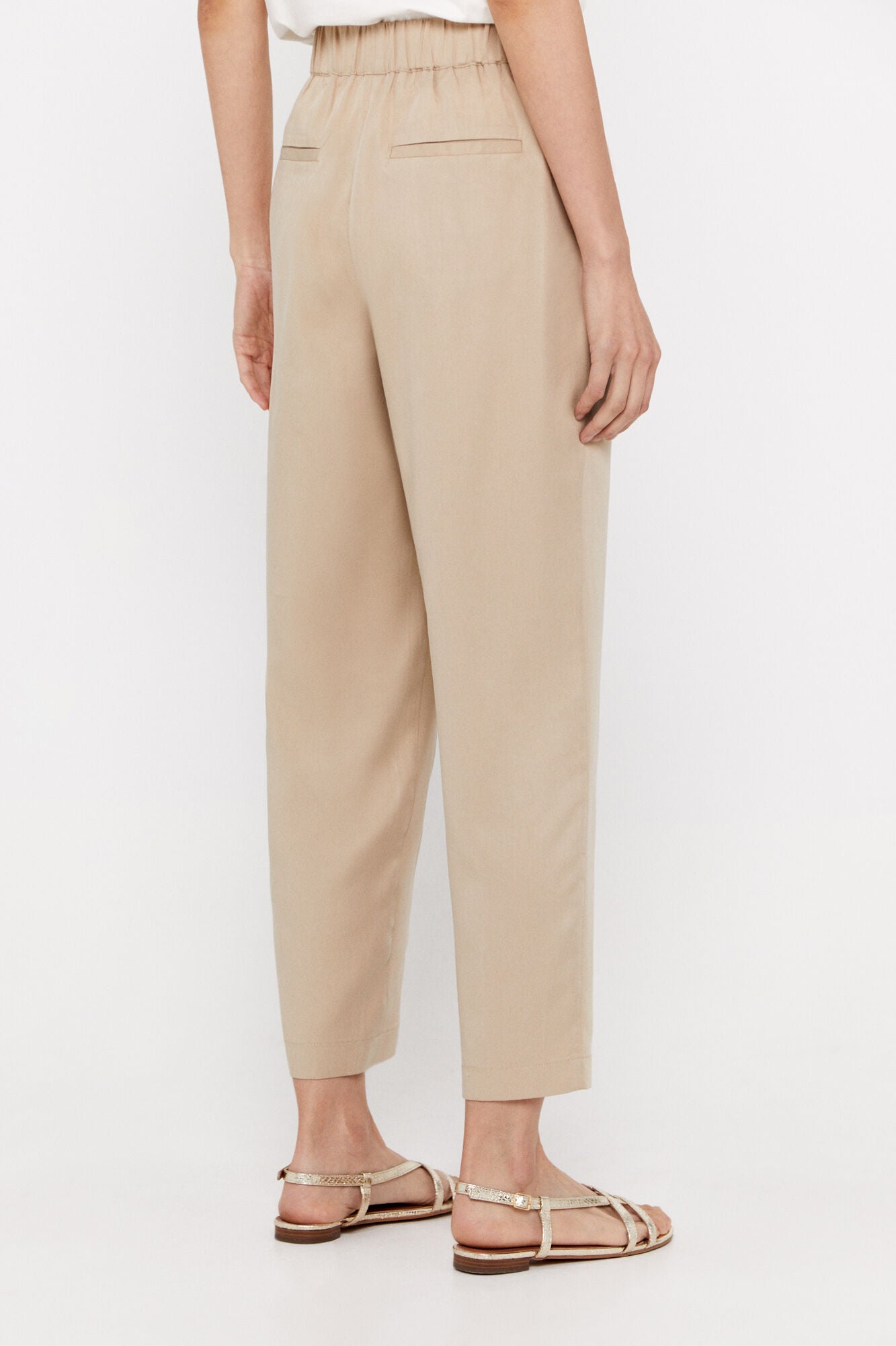 Pantalón Bolsillos Beige