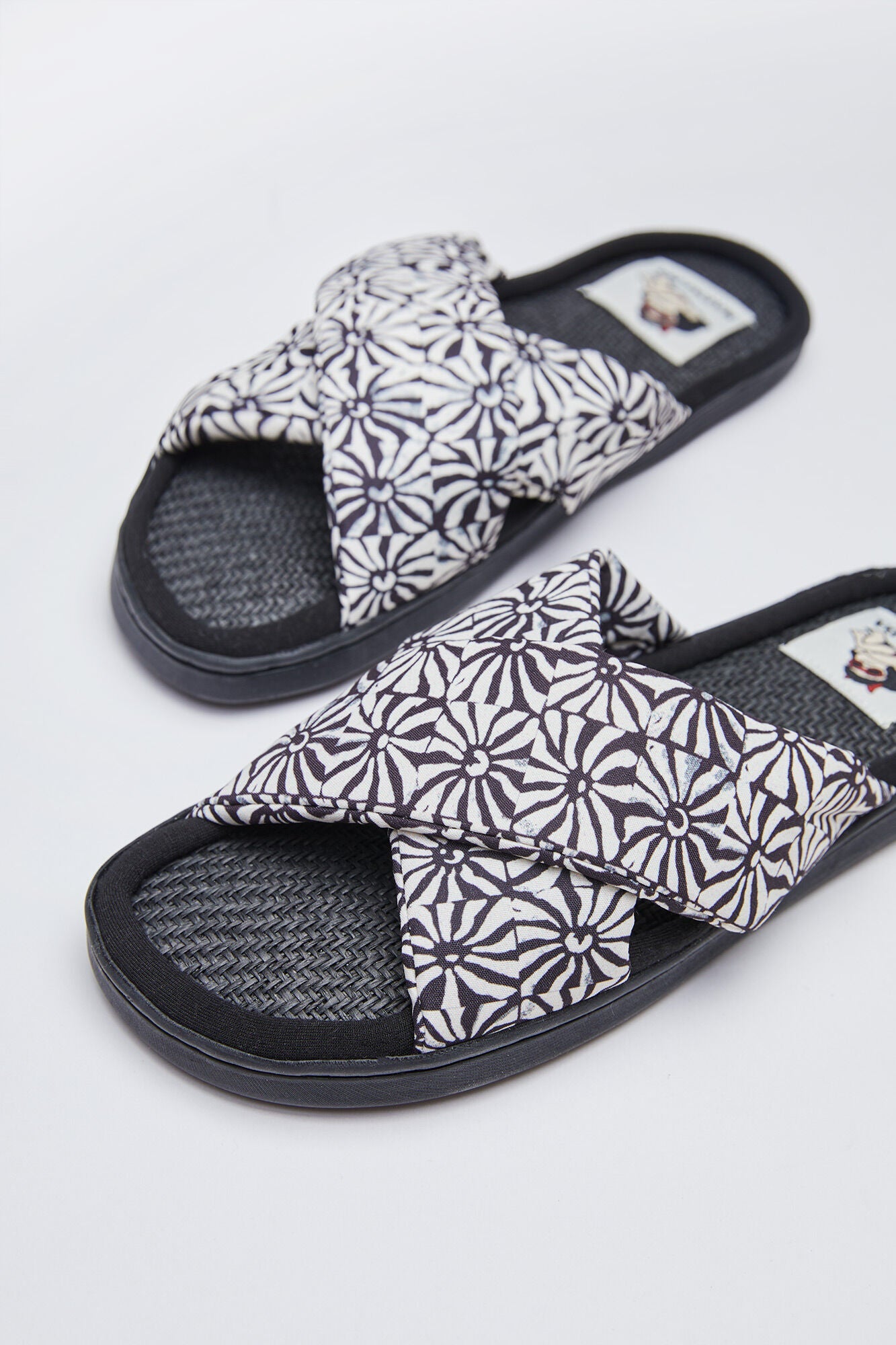 Sandalia Estampado Negro