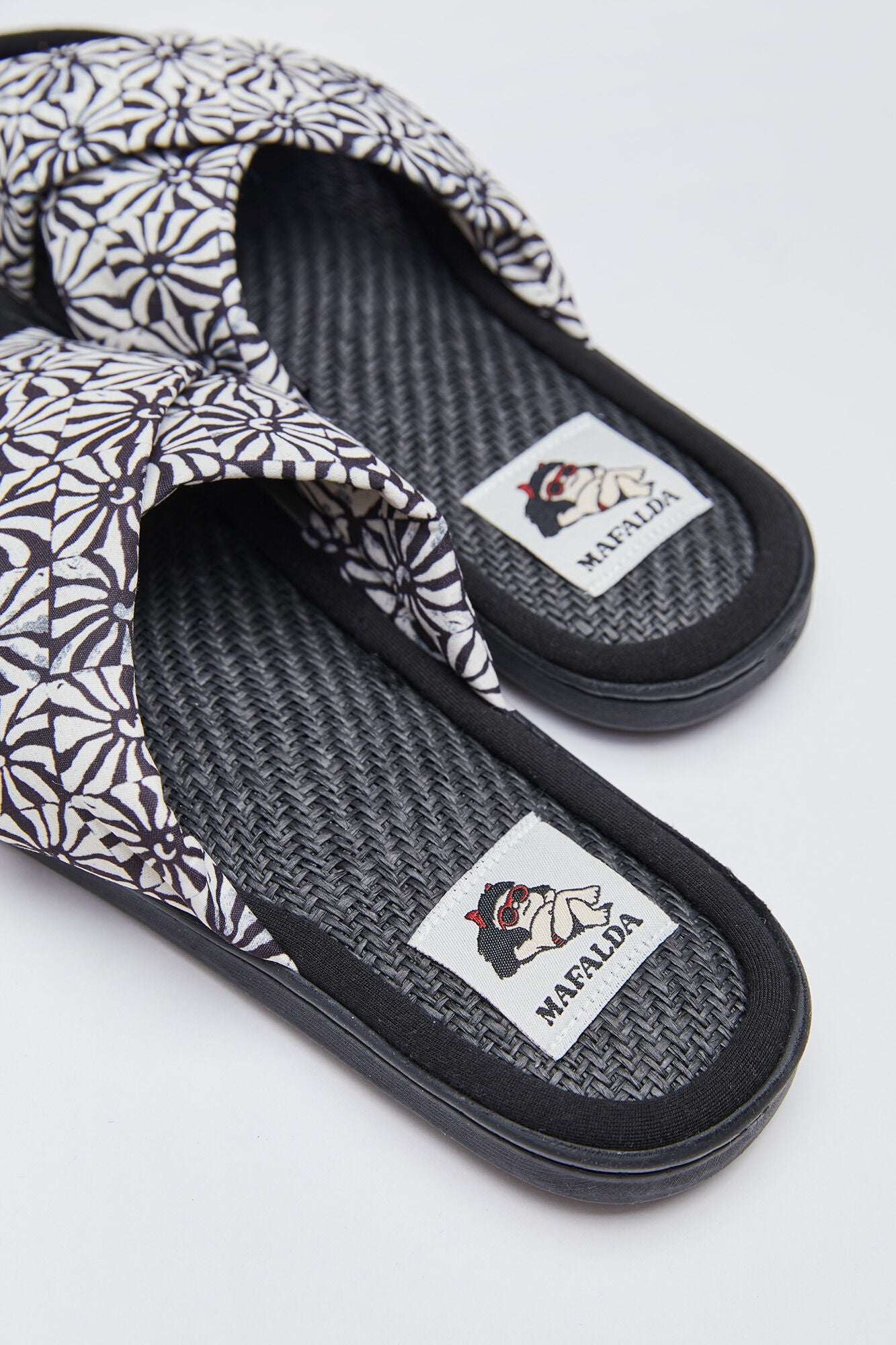 Sandalia Estampado Negro