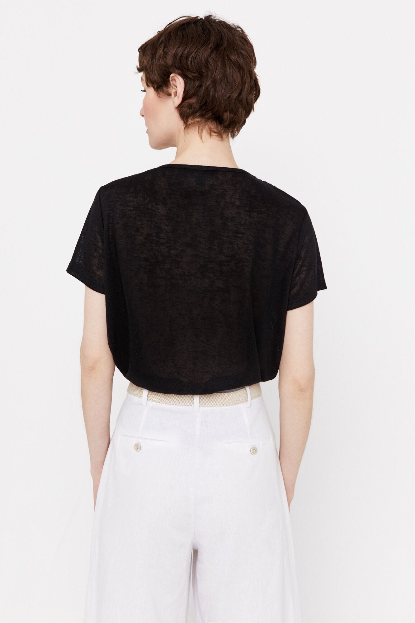 Camiseta Escote Pico Negro