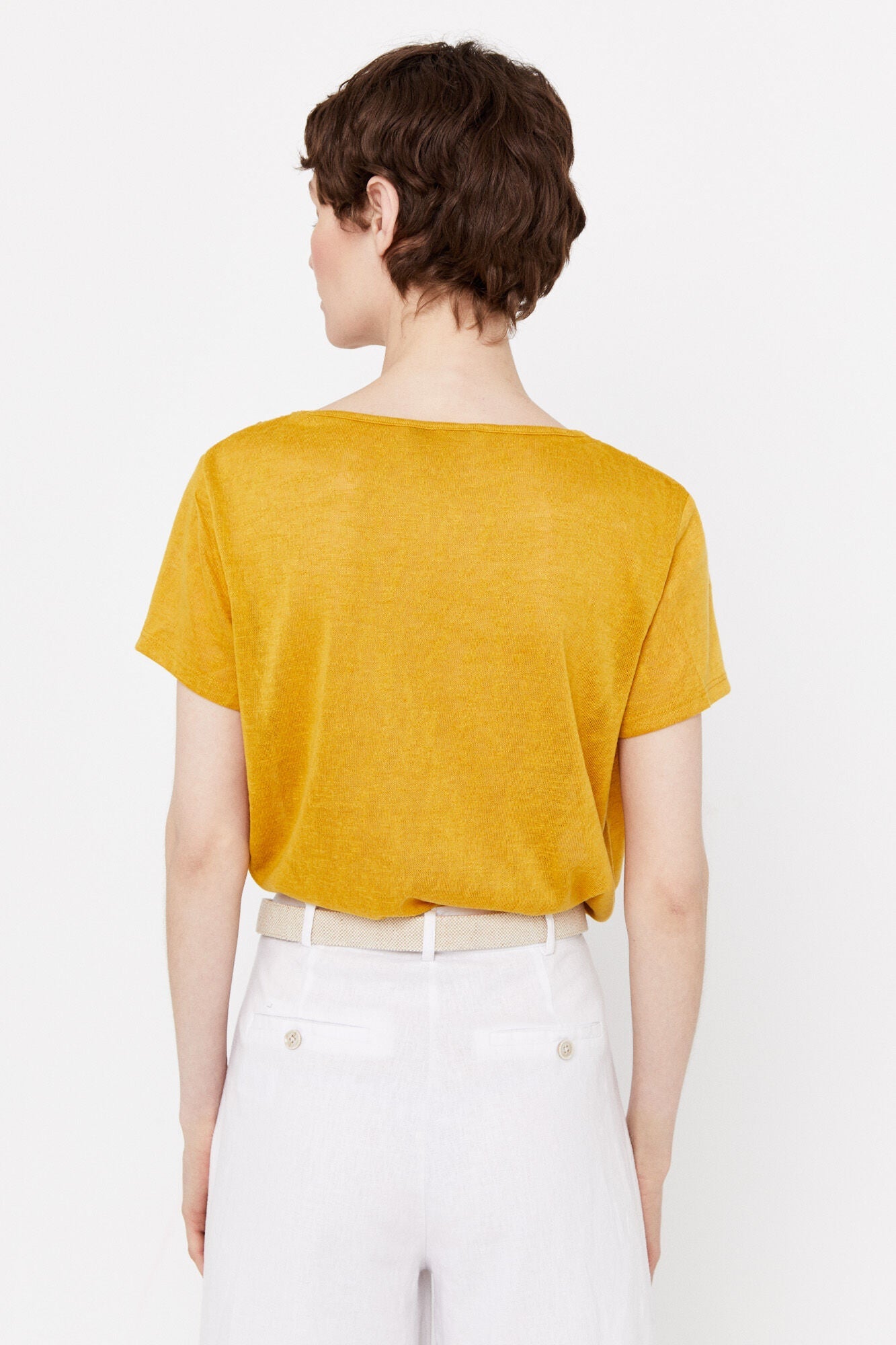 Camiseta Escote Pico Amarillo