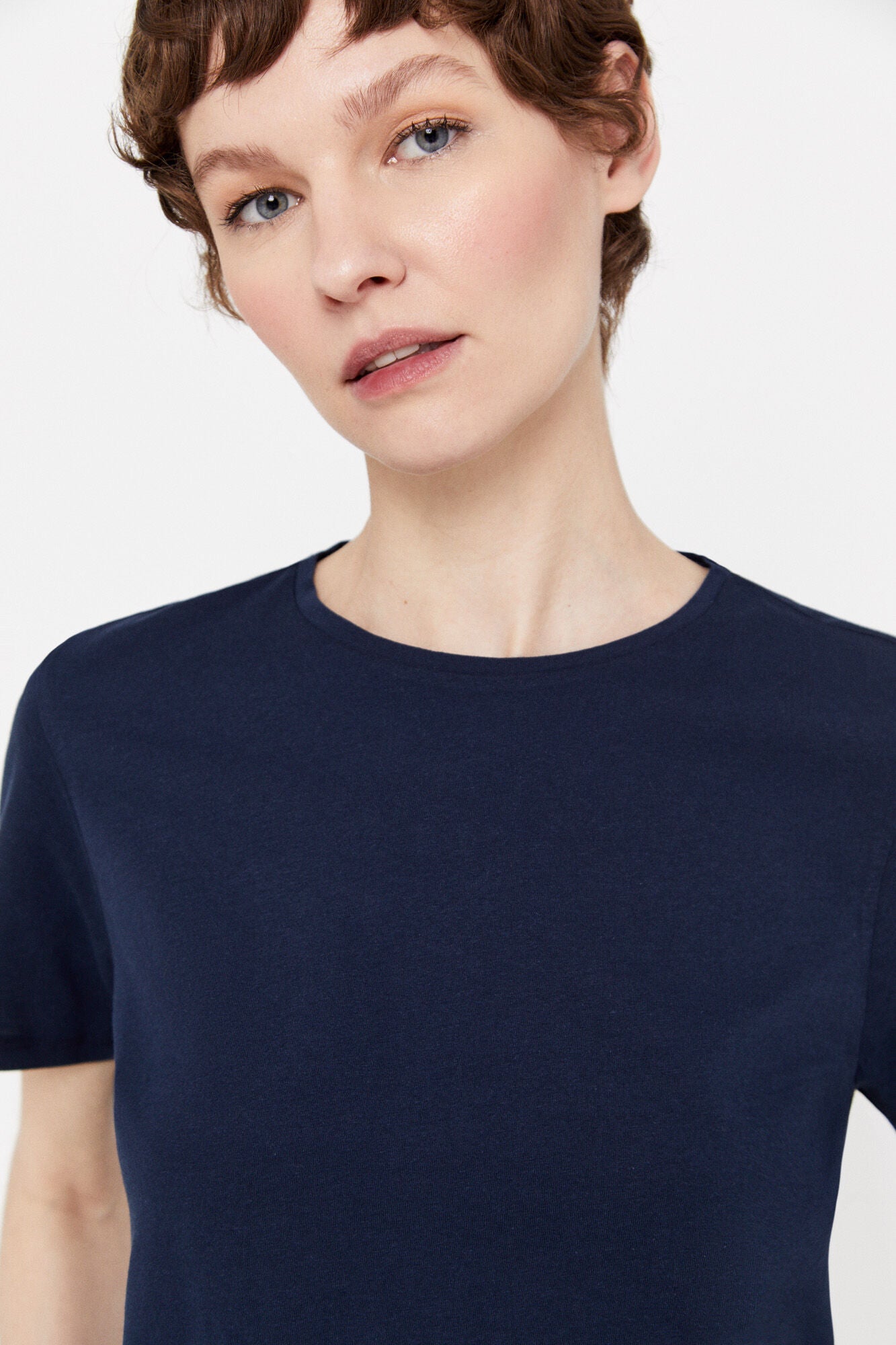 Camiseta Bajo Bordado Azul
