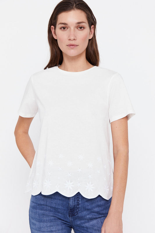 Camiseta Bajo Bordado Blanco