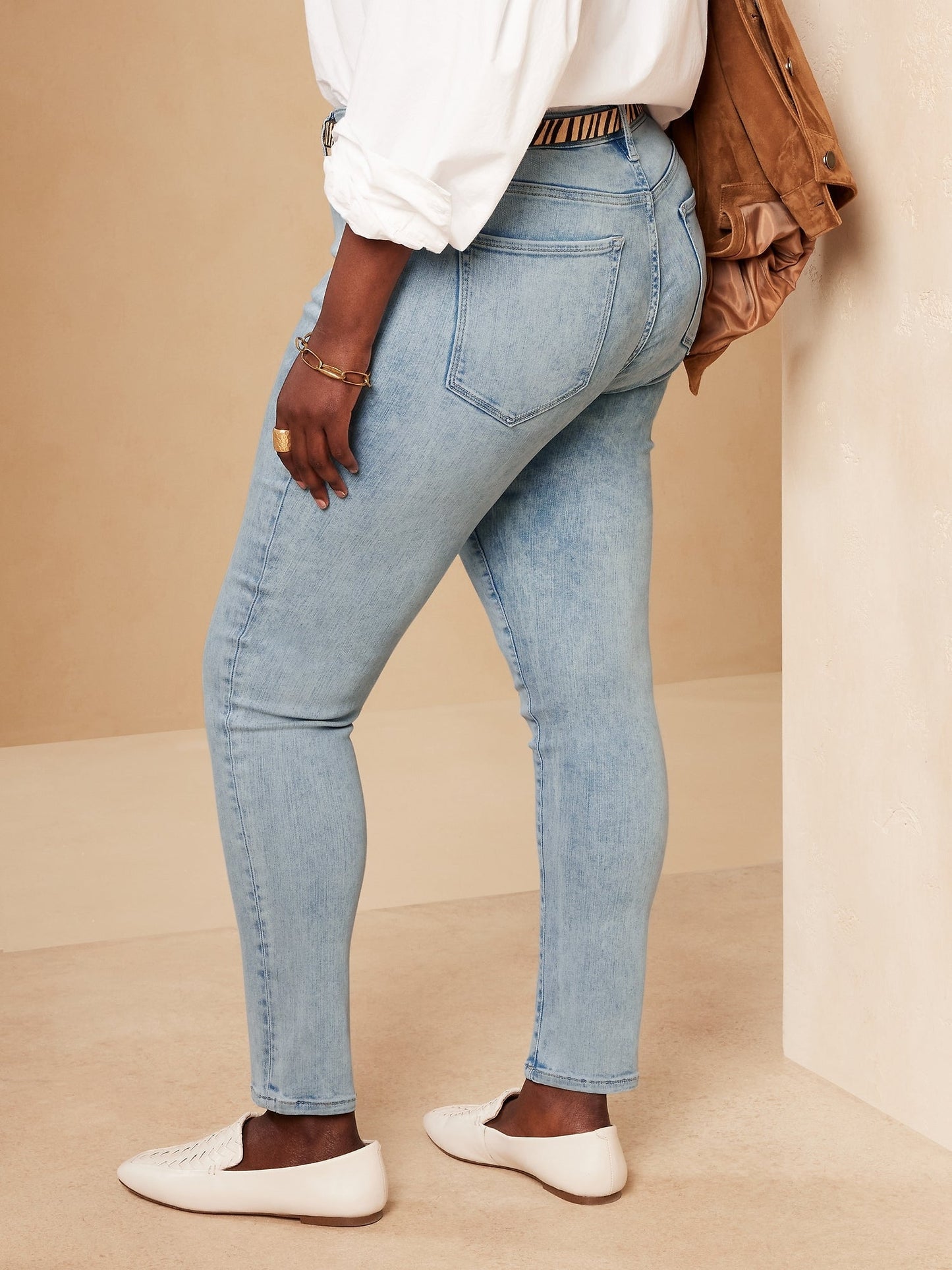 Mid + Skinny Jean