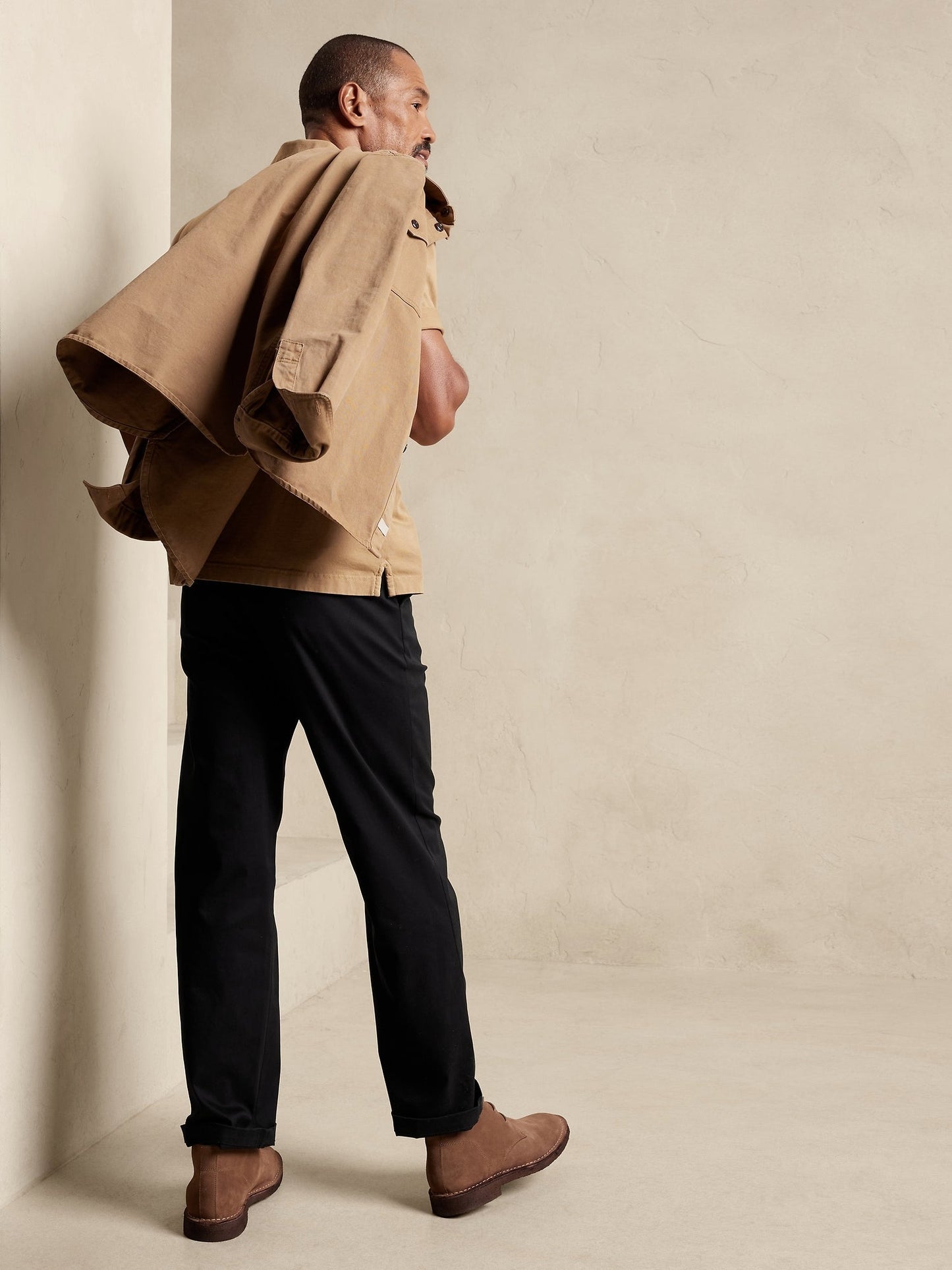 BR ARCHIVES Dawson Relaxed Rapid Movement Chino