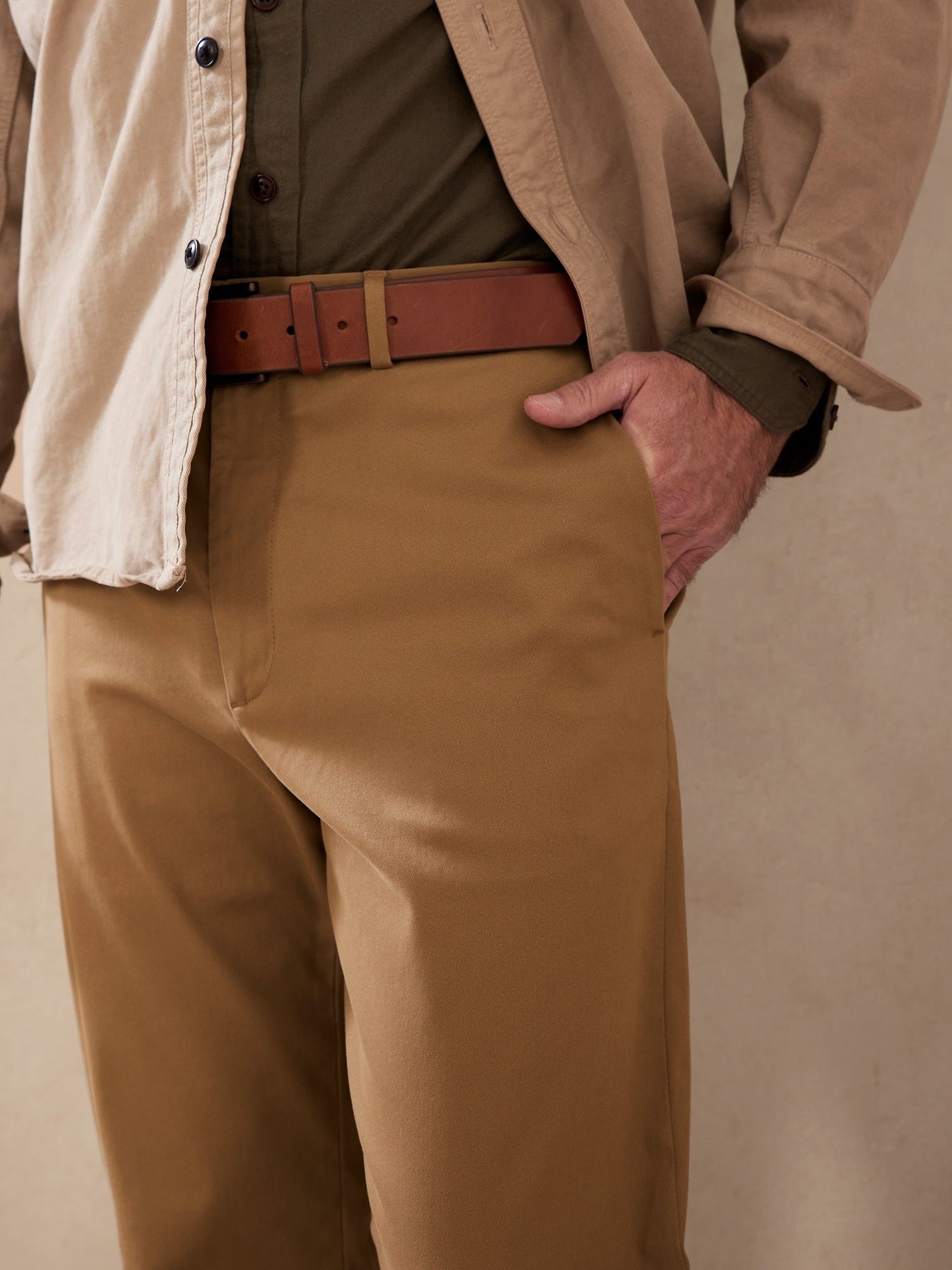 BR ARCHIVES Dawson Relaxed Rapid Movement Chino