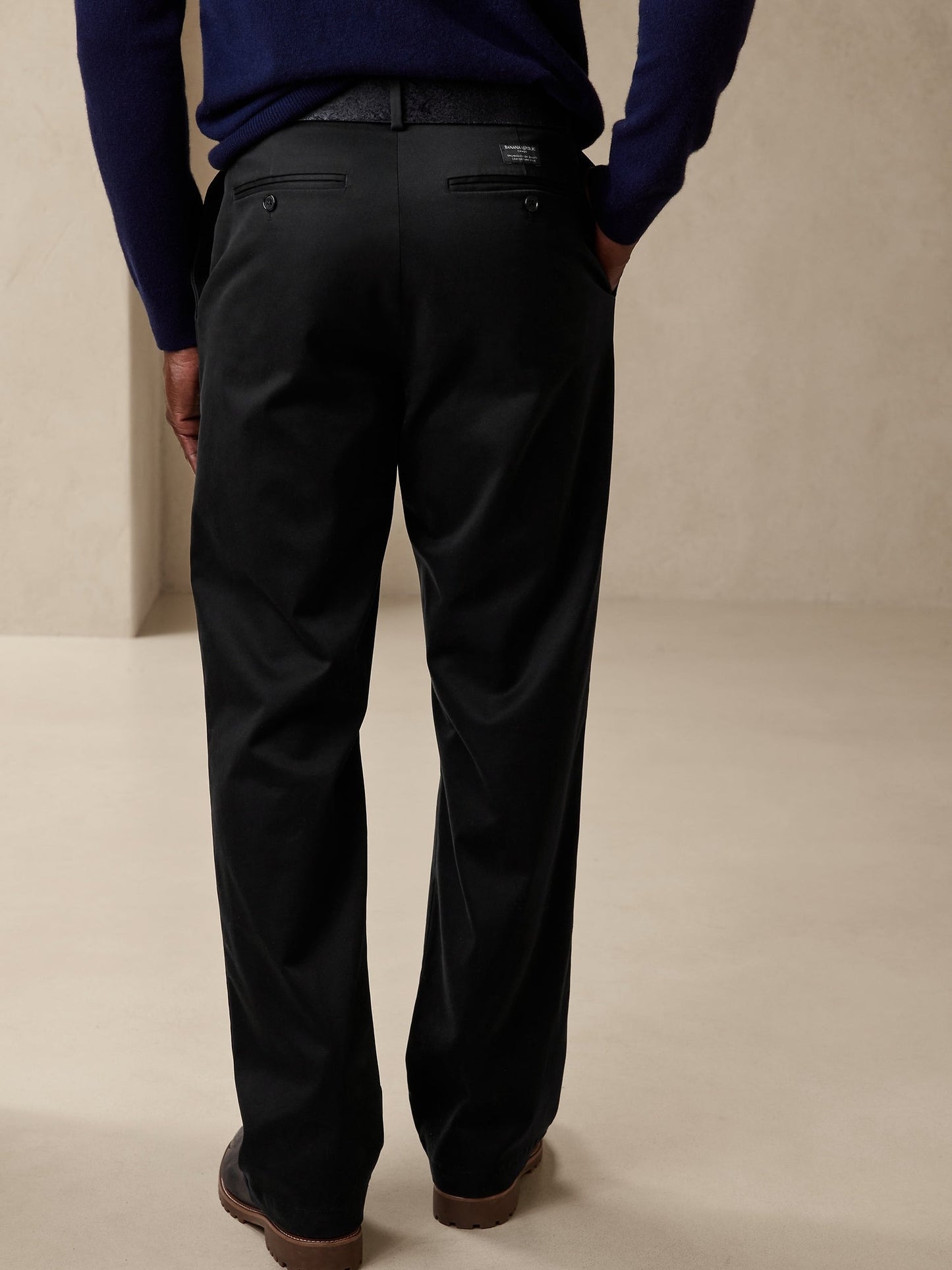 BR ARCHIVES Dawson Relaxed Rapid Movement Chino