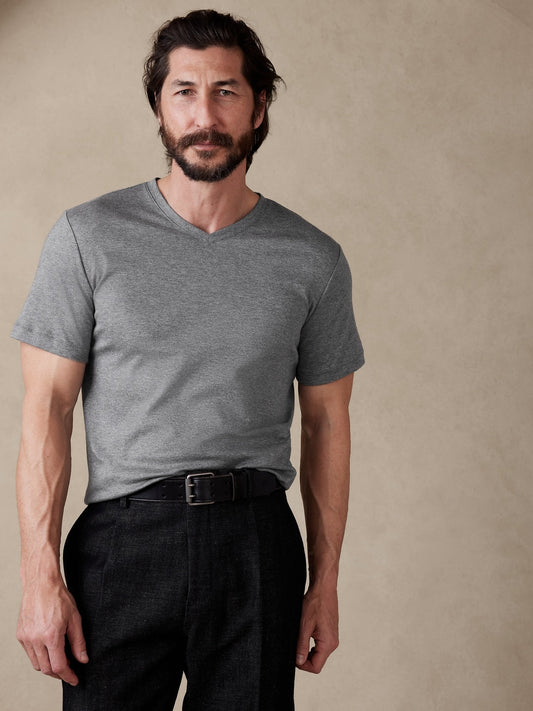 Camiseta Básica Cuello Pico Gris