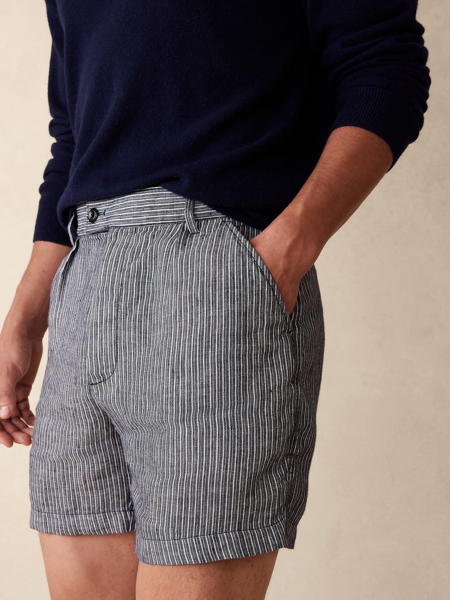 Short De Lino Plisado Rayas Azul