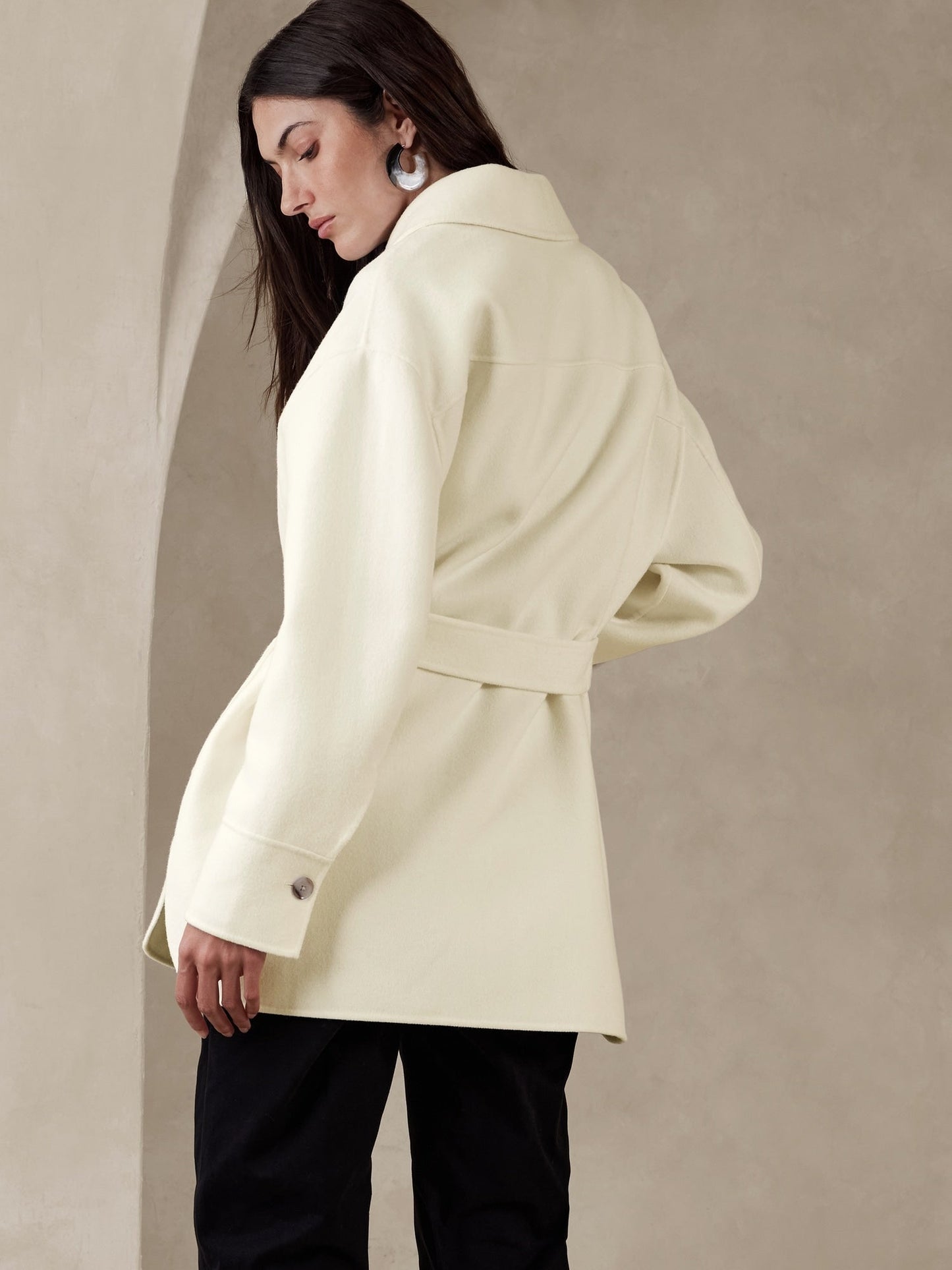 Chaqueta Camisera Larga Con Cinturón Beige